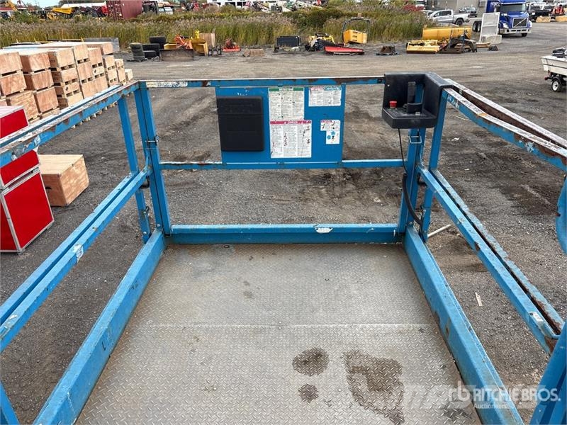 Genie GS4390 4x4 Diesel Scissor Lift Nacelle ciseaux