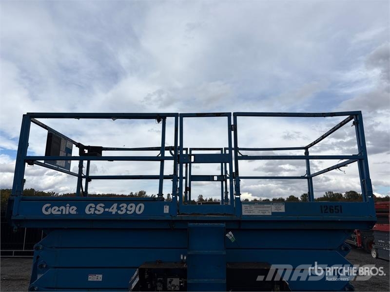 Genie GS4390 4x4 Diesel Scissor Lift Nacelle ciseaux