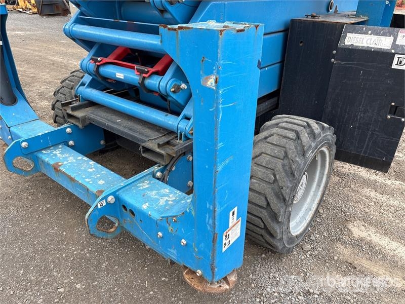 Genie GS4390 4x4 Diesel Scissor Lift Nacelle ciseaux