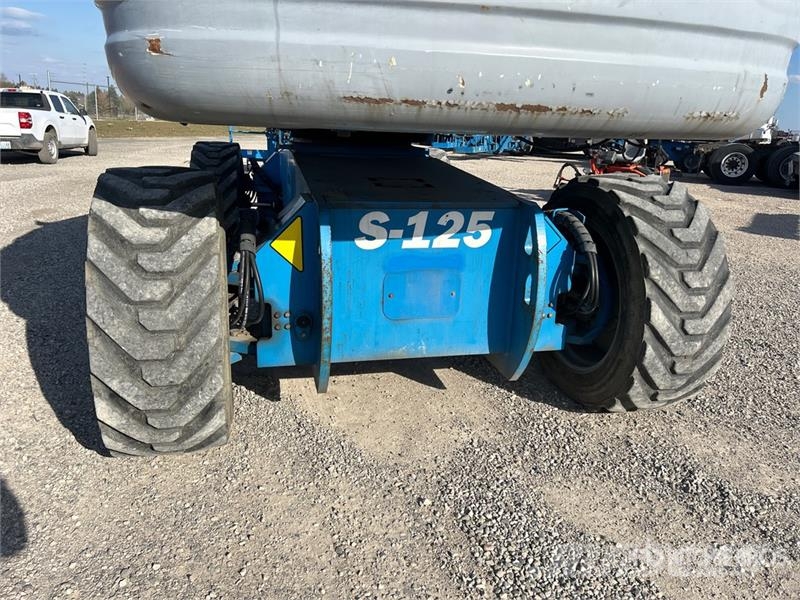 Genie S-125 4WD Diesel Telescopic Boom Lift Teleskopske dvižne ploščadi
