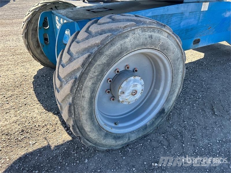 Genie S-125 4WD Diesel Telescopic Boom Lift Teleskopbühnen