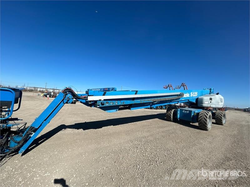 Genie S-125 4WD Diesel Telescopic Boom Lift Teleskopbühnen