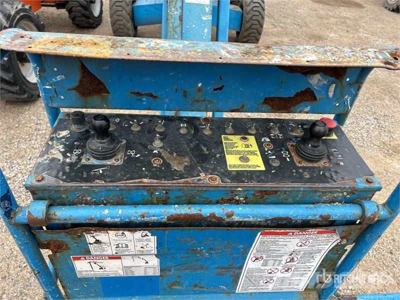 Genie S-45 Telescopic boom lifts