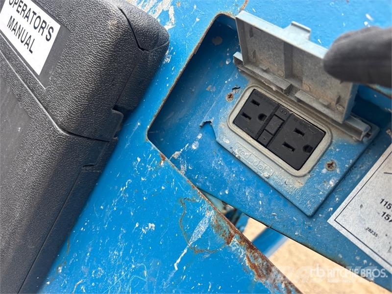 Genie S-45 Teleskopske dvižne ploščadi