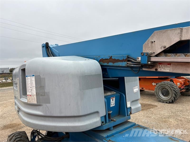 Genie S-45 Telescopic boom lifts