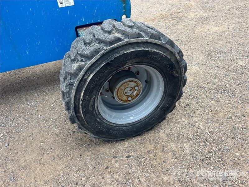 Genie S-45 Teleskopske dvižne ploščadi