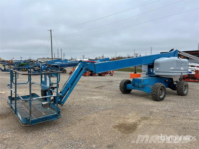 Genie S-45 Telescopic boom lifts