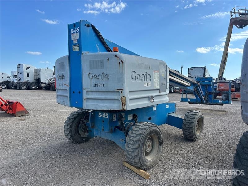 Genie S-45 رافعات سلة تلسكوبية