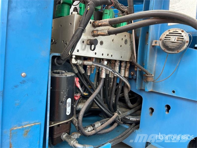 Genie S-45 Telescopic boom lifts