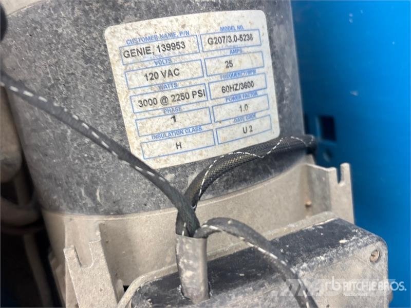 Genie S-45 Teleskopske dvižne ploščadi