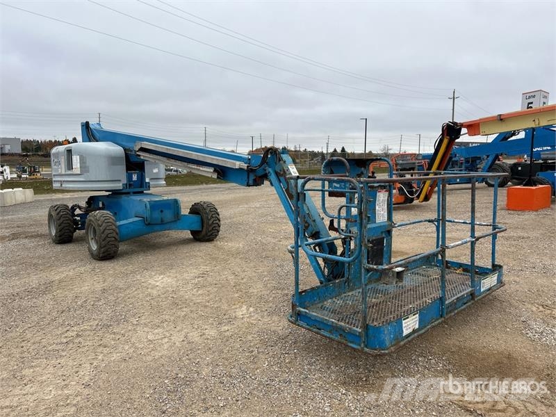 Genie S-45 Telescopic boom lifts