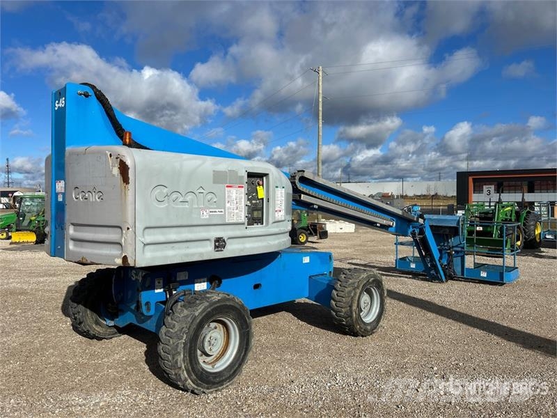 Genie S-45 Teleskopske dvižne ploščadi