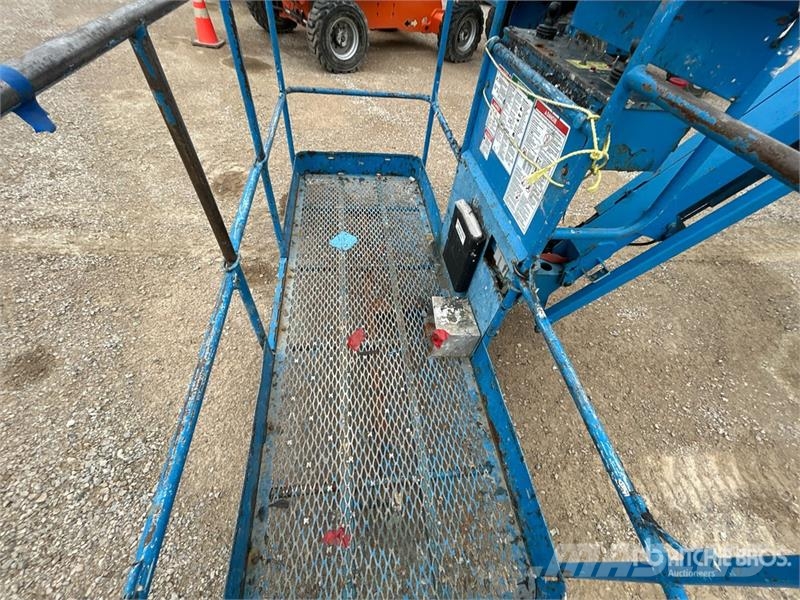 Genie S-45 2WD Diesel Articulating Boom Lift Telescoophoogwerkers