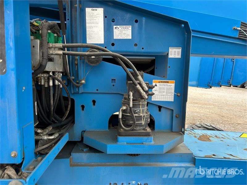 Genie S-45 2WD Diesel Articulating Boom Lift Telescoophoogwerkers