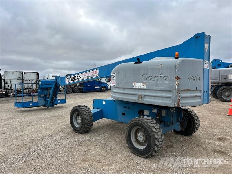 Genie S-45 2WD Diesel Articulating Boom Lift Telescoophoogwerkers