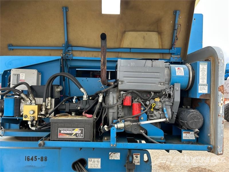 Genie S-45 2WD Diesel Articulating Boom Lift Telescoophoogwerkers