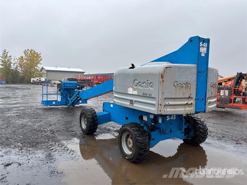 Genie S-45 4WD Diesel Telescopic Boom Lift Telescopic boom lifts