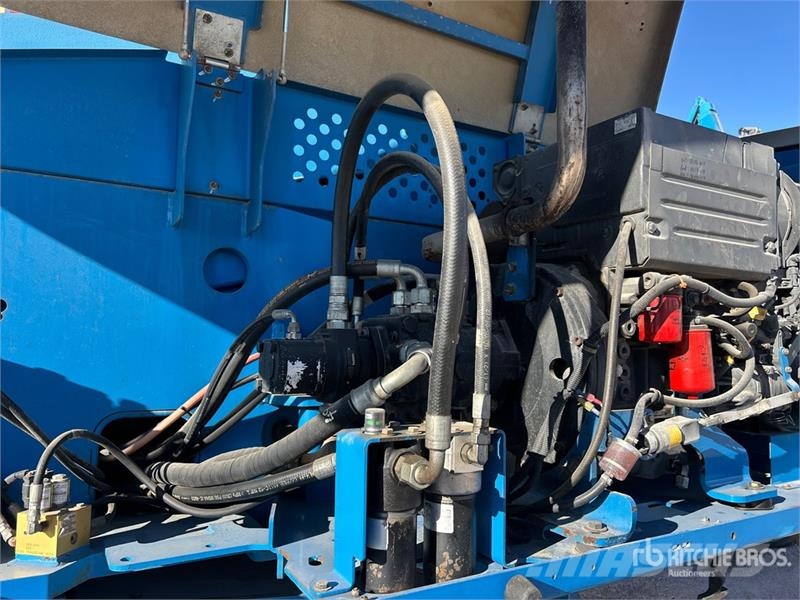 Genie S-60X 4WD Diesel Articulating Boom Lift Teleskopbühnen