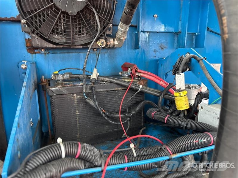 Genie S-60X 4WD Diesel Telescopic Boom Lift Teleszkópos emelők