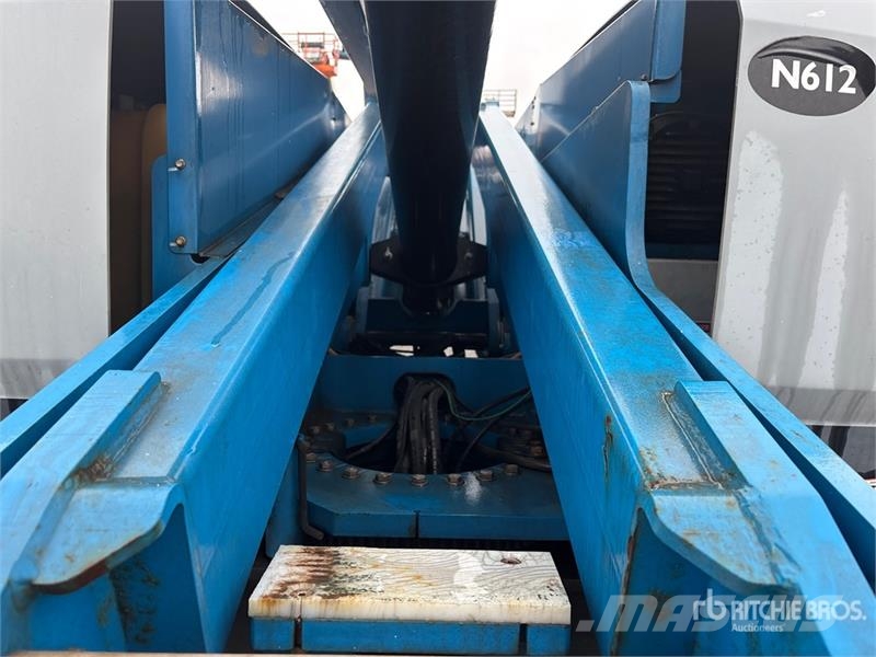 Genie S-60X 4WD Diesel Telescopic Boom Lift Nacelles télescopiques