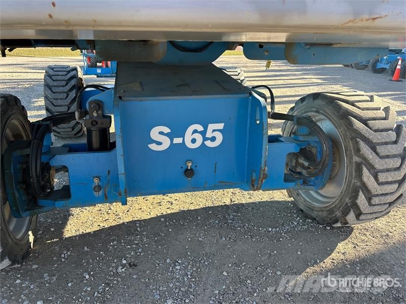 Genie S-65 4WD Diesel Telescopic Boom Lift Nacelles télescopiques