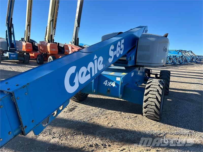 Genie S-65 4WD Diesel Telescopic Boom Lift Nacelles télescopiques