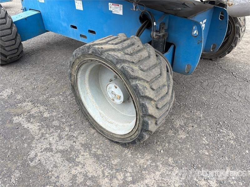 Genie S-65 4WD Gasoline Telescopic Boom Lift Teleszkópos emelők