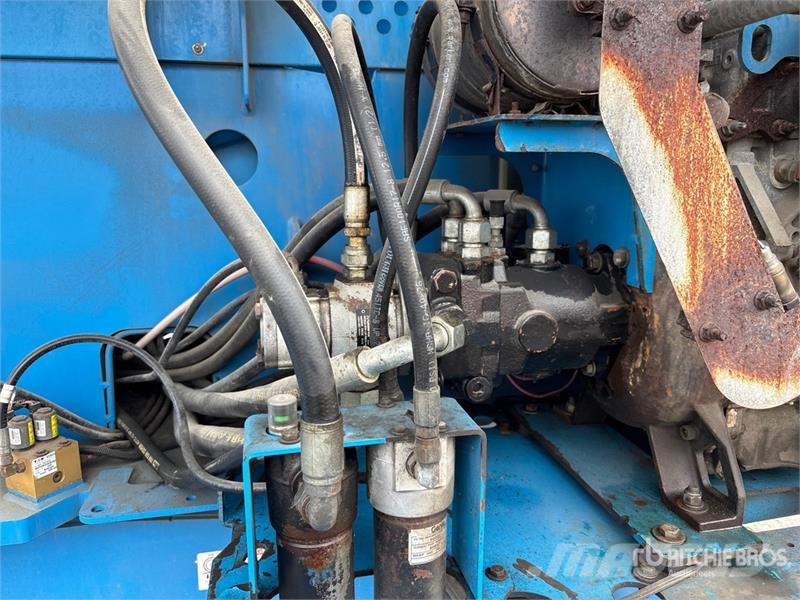 Genie S-65 4WD Gasoline Telescopic Boom Lift Teleszkópos emelők