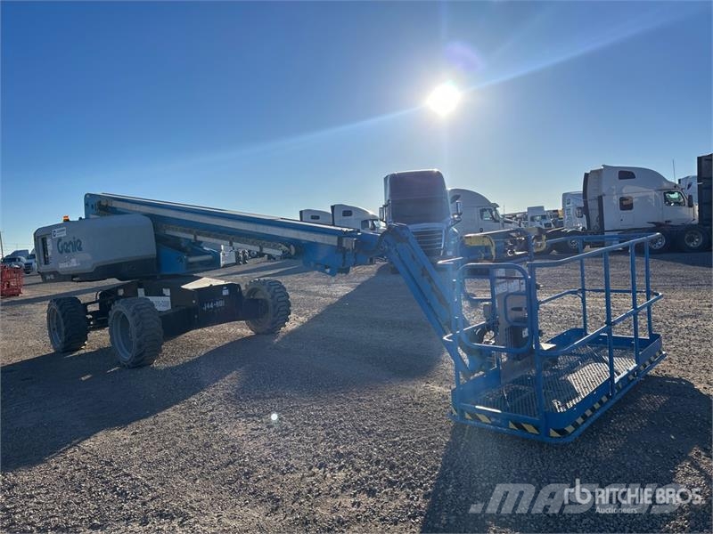 Genie S-65 4WD Telescopic Boom Lift Nacelles télescopiques