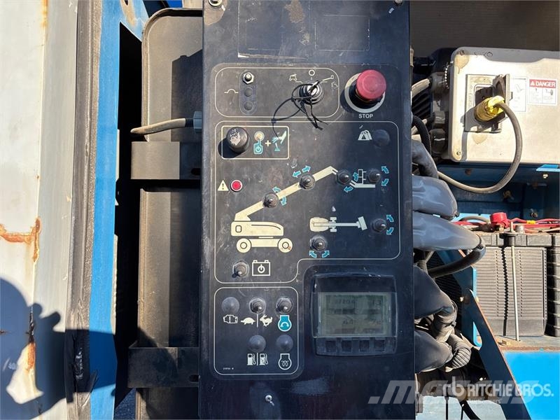 Genie S-85 4WD Diesel Telescopic Boom Lift Nacelles télescopiques