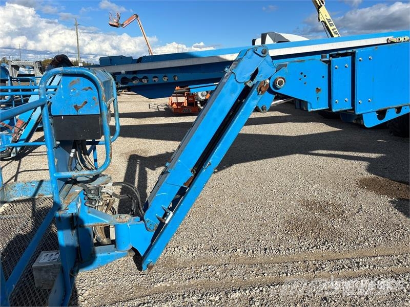 Genie S-85 Diesel Telescopic Boom Lift 견인식 전동이동 리프트