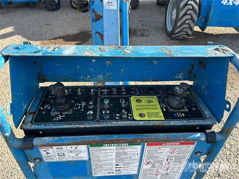 Genie S-85 Diesel Telescopic Boom Lift 견인식 전동이동 리프트