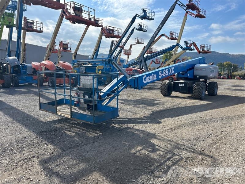 Genie S-85 XC 4WD Diesel Telescopic Boom Lift Teleszkópos emelők
