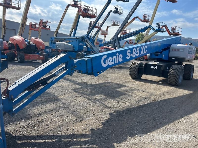Genie S-85 XC 4WD Diesel Telescopic Boom Lift Teleszkópos emelők