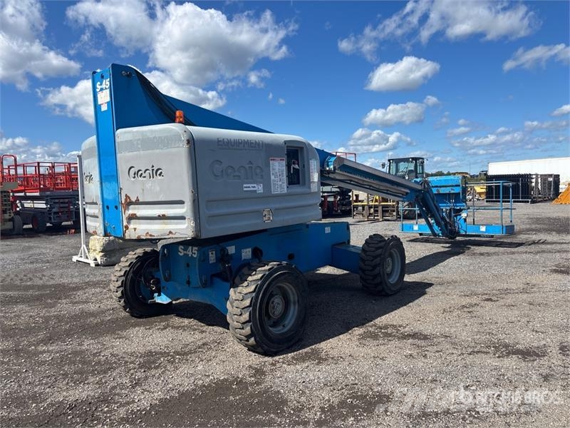 Genie S45 4WD Diesel Telescopic Boom Lift Teleszkópos emelők