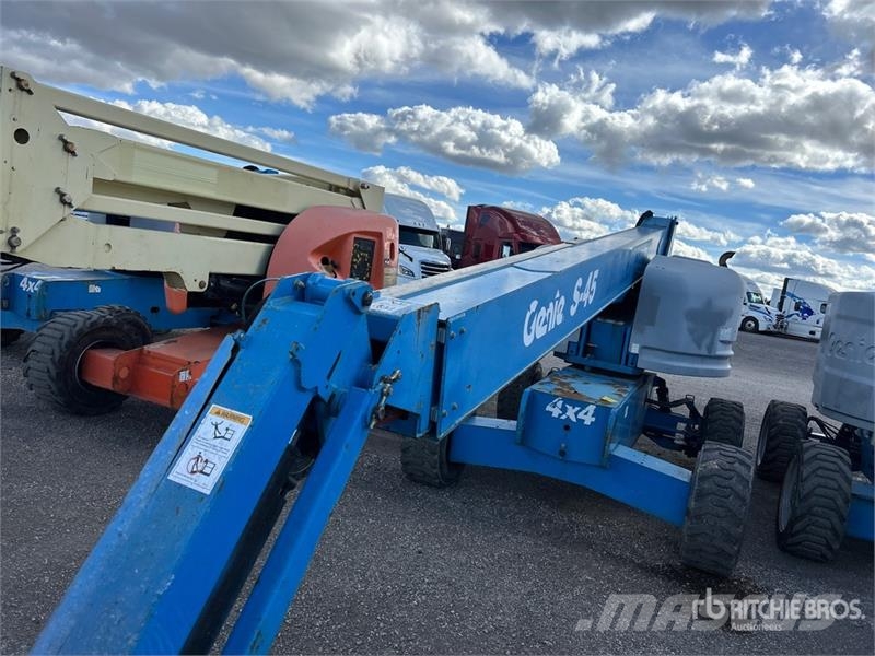 Genie S45 4WD Diesel Telescopic Boom Lift Teleskopiskie pacēlāji