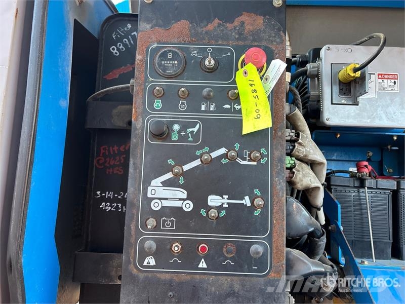 Genie S85 4WD Diesel Telescopic Boom Lift 견인식 전동이동 리프트