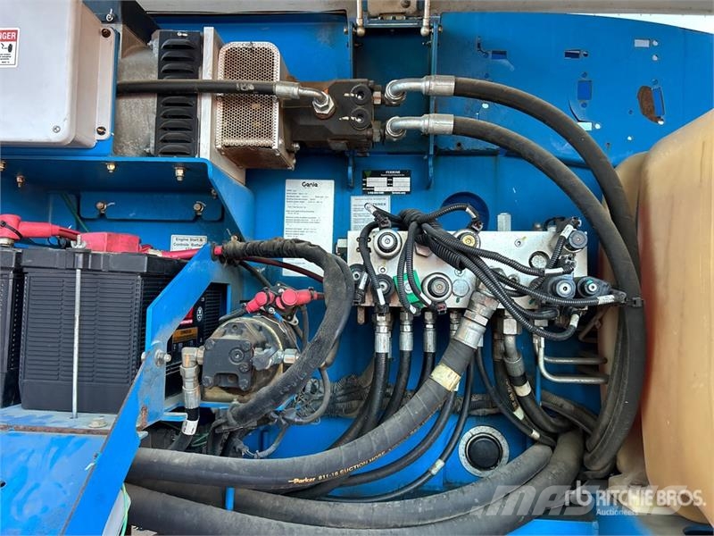 Genie S85 4WD Diesel Telescopic Boom Lift 견인식 전동이동 리프트