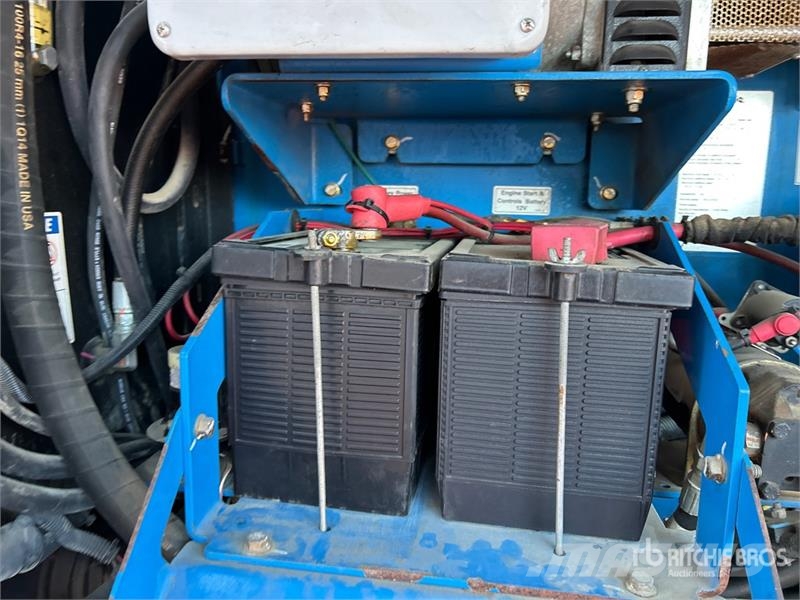 Genie S85 4WD Diesel Telescopic Boom Lift 견인식 전동이동 리프트