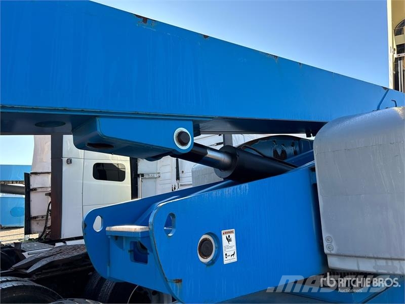 Genie S85 4WD Diesel Telescopic Boom Lift 견인식 전동이동 리프트
