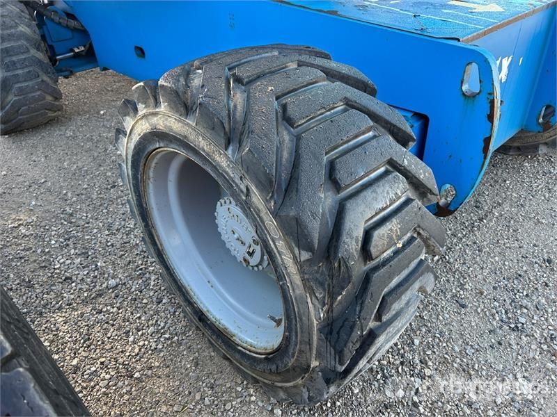 Genie S85 4WD Diesel Telescopic Boom Lift 견인식 전동이동 리프트