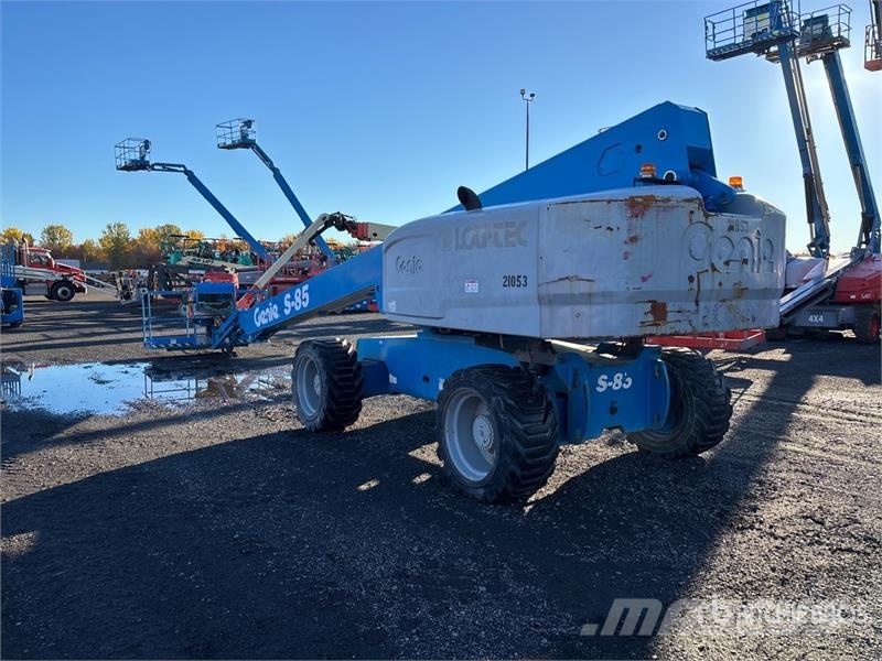 Genie S85 4WD Diesel Telescopic Boom Lift Telescopic boom lifts