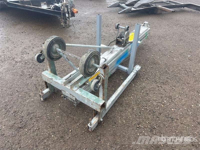 Genie SL18 Material Hoist Winches, hoists and material lifts