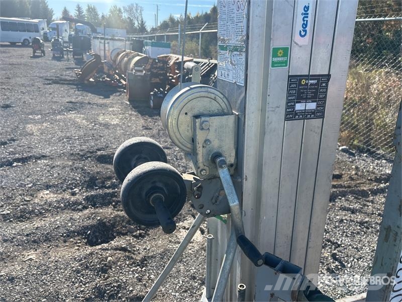 Genie SLC24 Material Hoist المصاعد والرافعات المادية