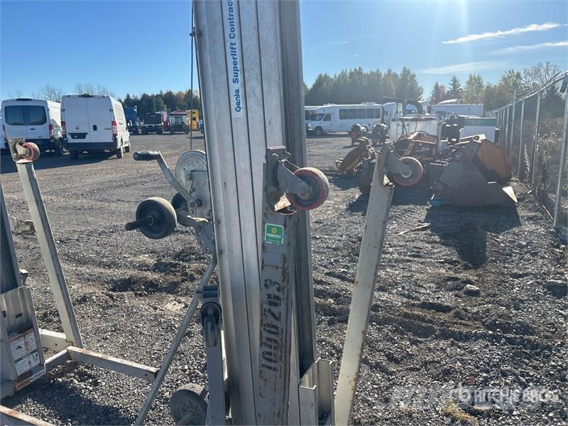 Genie SLC24 Material Hoist المصاعد والرافعات المادية