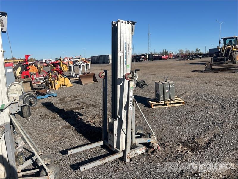 Genie SLC24 Material Hoist المصاعد والرافعات المادية