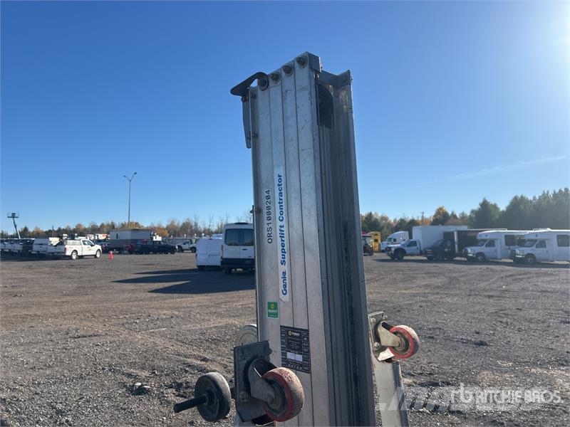 Genie SLC24 Material Hoist المصاعد والرافعات المادية