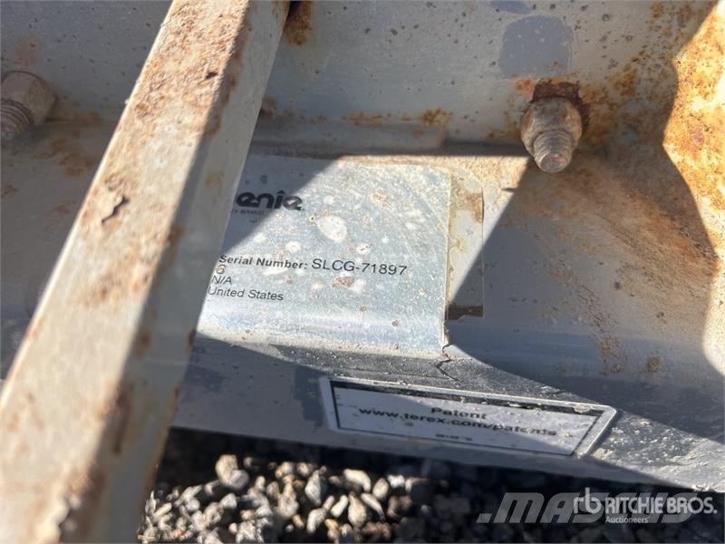Genie SLC24 Material Hoist المصاعد والرافعات المادية
