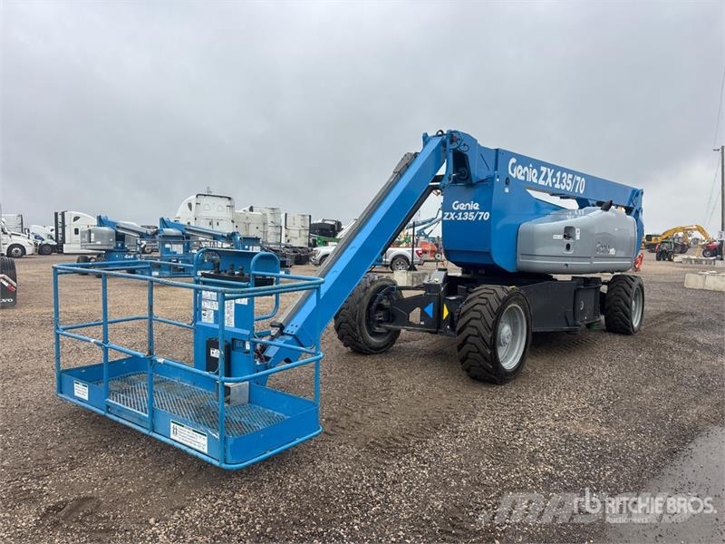 Genie Z-135/70 Zglobne dvižne ploščadi