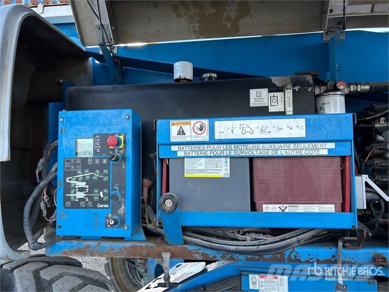 Genie Z-135/70 4WD Diesel Articulating Boom Lift Strēles pacēlāji
